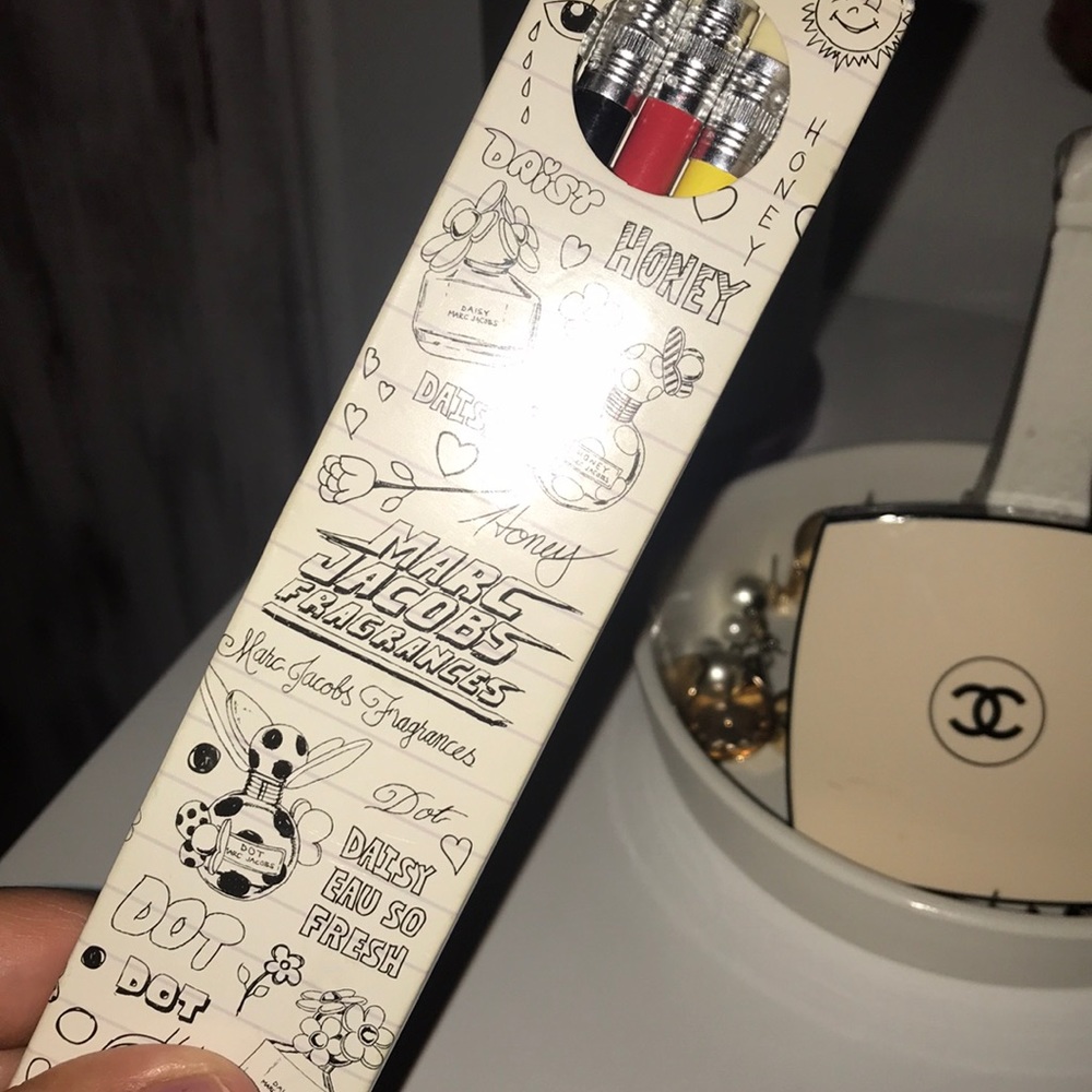 Marc Jacobs  limites edition pencils